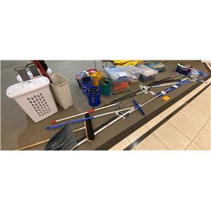 Lot 118

Assorted Cleaning Items